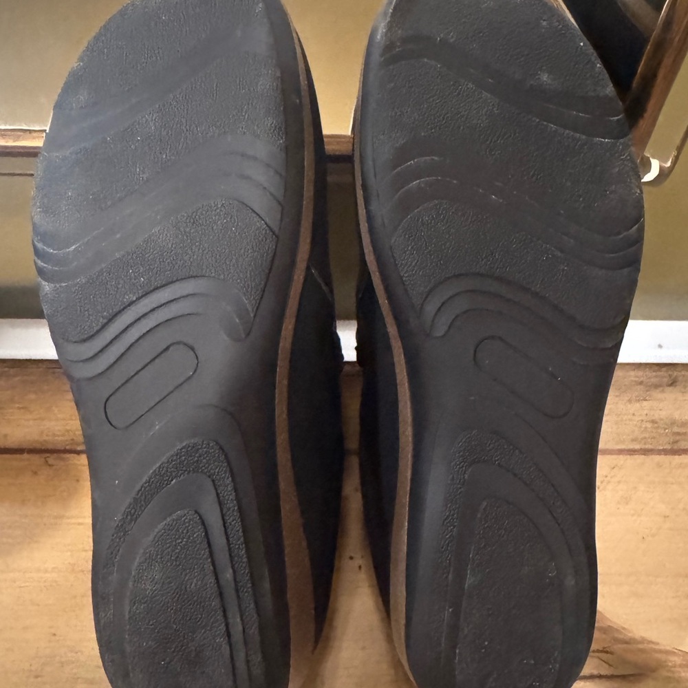 Kim Rogers Black Mules with Brown Sole - Picture 6 of 13